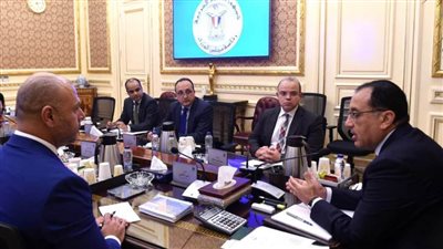 رئيس الوزراء يتابع  تطورات سوق الأوراق المالية والخدمات المالية غير المصرفية