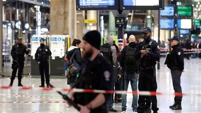 المدعى العام في باريس يفتح تحقيقا في حادث عملية الطعن داخل محطة 