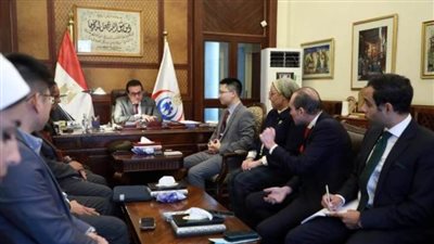 وزير الصحة يبحث مع شركة متخصصة في دراسات التسلسل الجيني التوسع في خدمات الفحوصات