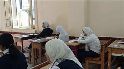 بدء امتحانات صفوف النقل بالمراحل التعليمية المختلفة بالمنيا