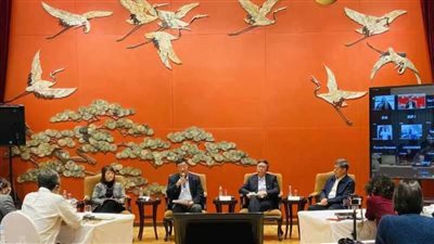 خبير صيني بمكافحة الوباء: أبلغنا الصحة العالمية عن جميع المتغيرات الجديدة في فيروس كورونا