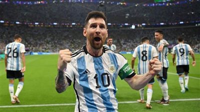 النشرة الرياضية.. قميص ذهب لميسي وأون سبورتس تذيع مونديال اليد