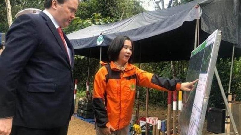 السفير الأمريكي في