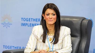 وزيرة التعاون الدولي تُجدد الدعوة لإيلون ماسك لزيارة مصر واستكشاف الحضارة القديمة