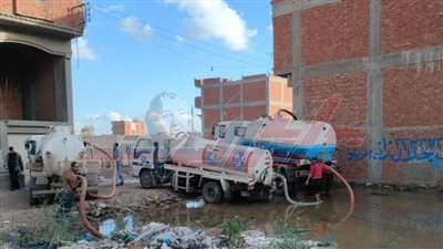 محافظ كفر الشيخ يوجه برفع المياه وتمهيد طريق المدرسة والمعهد الديني