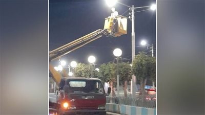 محافظ أسيوط يوجه برفع كفاءة الإنارة العامة في القرى والمراكز 