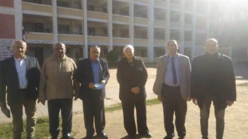 وكيلة التعليم تتفقد