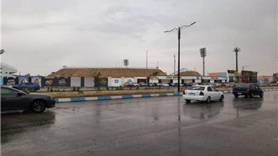 محافظ السويس يوجه برفع درجة الاستعداد عقب تعرض المحافظة لأمطار خفيفة