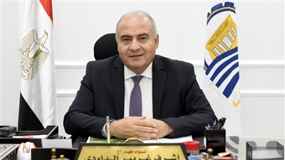 محافظ قنا يتفقد أول حقل إرشادي لزراعة محصول قصب السكر بقرية المخادمة 