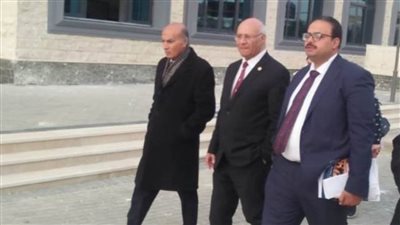 رئيس جامعة بنها يبحث سبل تعزيز دور الجامعة في خدمة المجتمع