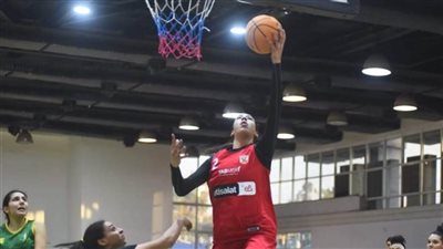 الأهلى يفوز على سموحة في دوري السوبر