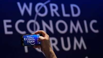 منتدى دافوس: صناعة الشحن العالمية بحاجة إلى وقود عديم الانبعاثات‎‎