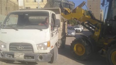 استمرار حملات النظافة المكثفة بنطاق حي شرق سوهاج