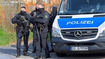 الشرطة الألمانية تخرج نشطاء المناخ من غابة تمهيدا لإزالة أشجارها