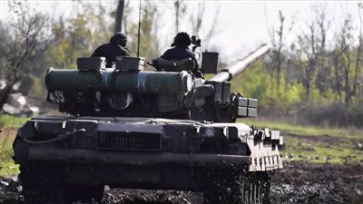 السويد تعتزم تزويد أوكرانيا بمركبات مدرعة وأسلحة