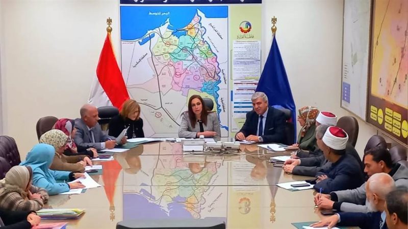 لجنة لإختيار الأمهات