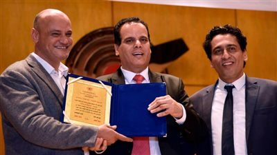 الهروب الكبير بالجبلاية للدكتور مدحت رشدي يحقق جائزة الصحافة المصرية الأولى