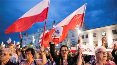 مظاهرات في بولندا احتجاجا على المشاركة في العمليات العسكرية بأوكرانيا
