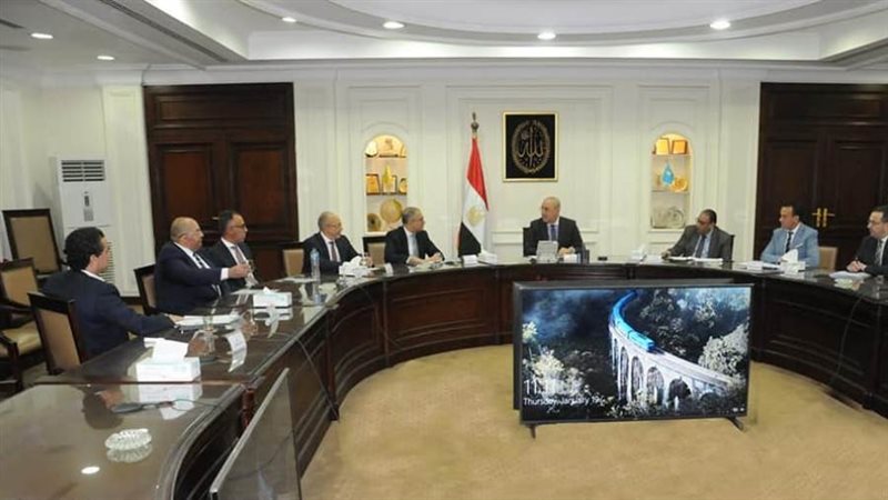 خلال الاجتماع