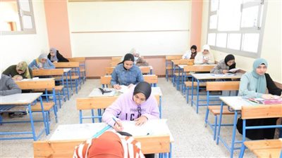 ضبط طالب أثناء تأديته امتحانات الإعدادية بدلًا من والده بالدقهلية 