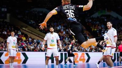 منافس منتخب مصر لكرة اليد.. من يحسم بطاقة التأهل الأخرى من المجموعة الثانية؟