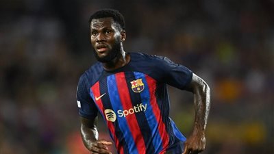 بارسا يونيفرسال: برشلونة لم يتلق إي عروض بشأن فرانك كيسي