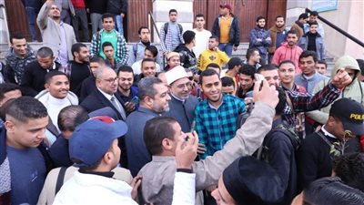 رئيس جامعة الأزهر يتابع أعمال امتحانات الفصل الدراسي الأول