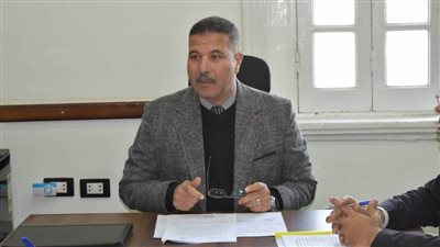 سكرتير عام المنيا يعقد اجتماعًا لمتابعة تحصيل مستحقات الدولة من مشروعات الصرف الزراعي