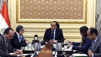 مدبولي: الحكومة حريصة على الوقوف على سير العمل بمختلف المشروعات في مجال الكهرباء