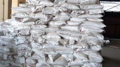 تموين بلبيس يضبط 240 طن مركزات أعلاف وخامات مجهولة المصدر 