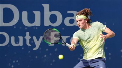 اليوناني ستيفانوس تسيتسيباس يواجه الروسي كارين خاشانوف بنصف نهائي أستراليا المفتوحة للتنس