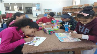 ورش فنية ومعرض رسوم للأطفال بالشيخ زويد والعريش