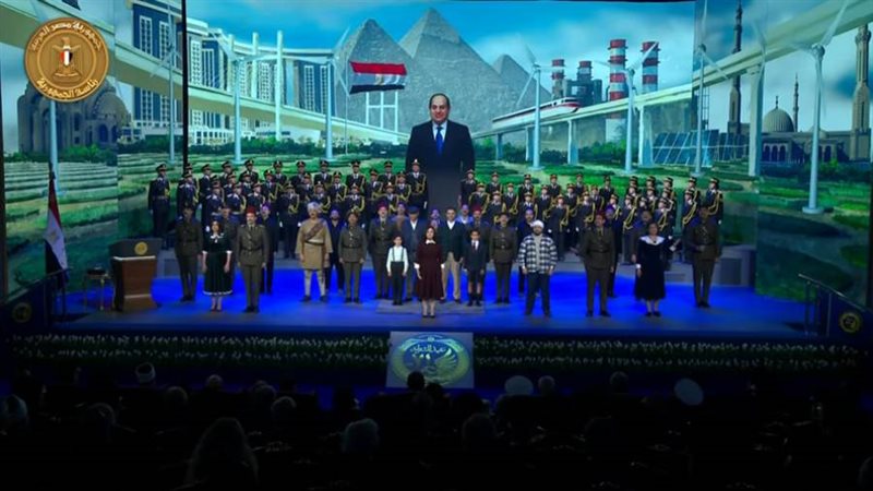 الرئيس يشهد احتفالات