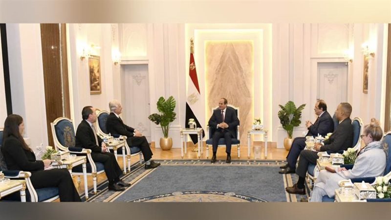 الرئيس السيسي يستقبل