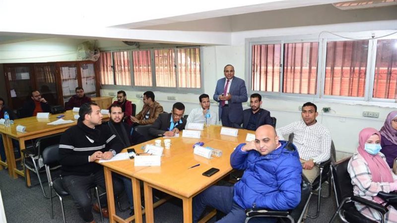 جانب من الدورة