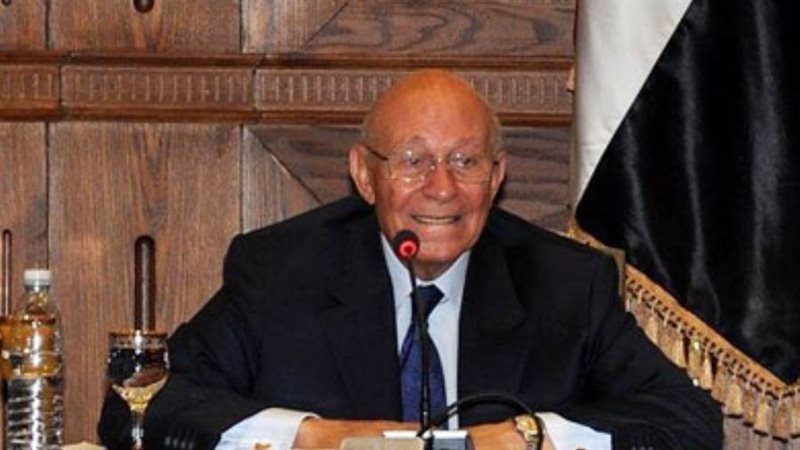 محمد فايق وزير الإعلام