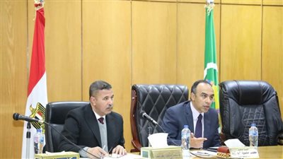 نائب محافظ المنيا يعقد اجتماعًا لمناقشة مقترح إنشاء لائحة صندوق النظافة