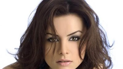 مي زيادة من حب شيخ الأزهر وغرام شاعر 20 عامًا إلى مستشفى الأمراض العقلية