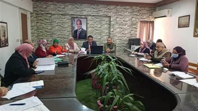 رئيس غرفة العمليات بتعليم الجيزة يتابع اليوم الختامي لامتحانات الشهادة الإعدادية 