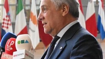 وزير الخارجية الإيطالي يدعو لتحرك أوروبي لتجنب تحالف صربيا مع روسيا