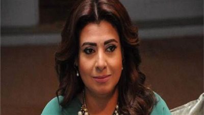 نشوى مصطفى: حلمت بالكاتب الصحفي ياسر رزق.. وسماح العجمي ترد 