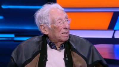 بالفيديو.. كابتن عصام ناصر الحاصل على المركز الثالث عالميًا يكشف سر حبه للسباحة