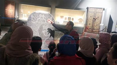 افتتاح معرض 