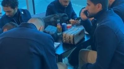 بعثة الأهلي تصل مطار القاهرة تمهيدًا للسفر إلى المغرب