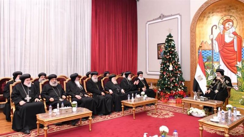 البابا تواضروس مع