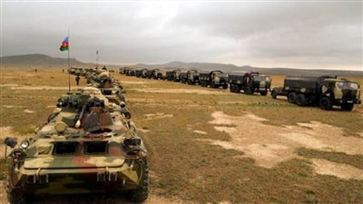الجيش الأذربيجاني ينظم تدريبات قتالية لتعزيز القوات الهندسية