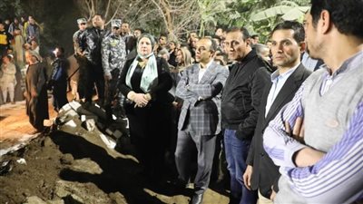 نائب محافظ المنيا يتابع تداعيات حادث وفاة 3 مواطنين أثناء حفر خزان صرف صحي