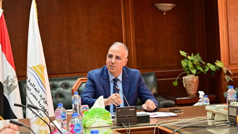 هاني سويلم وزير الموارد