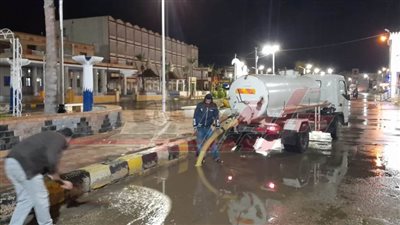 هطول الأمطار بعدد من المدن والقرى ليلًا وانتشار المعدات لرفعها بكفر الشيخ