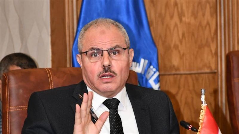 رئيس جامعة القناة